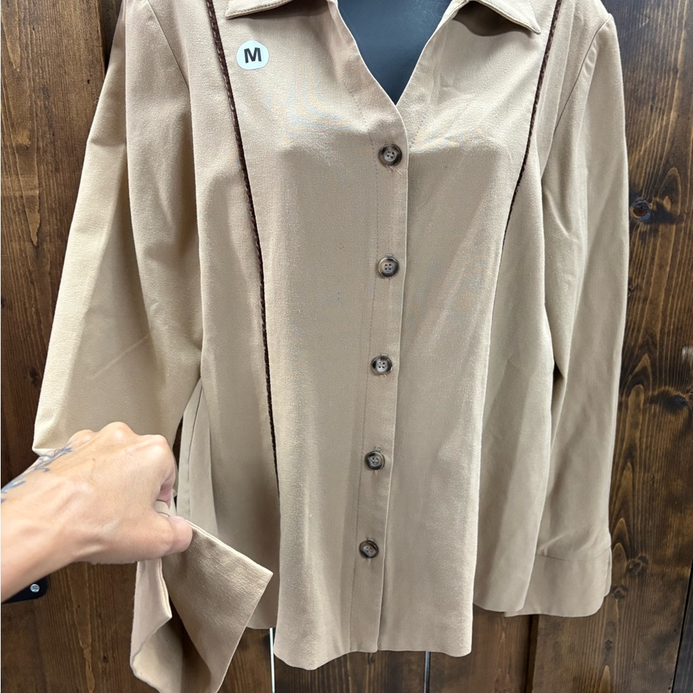 Chic Tan Button-Down Women's Jacket - image 1